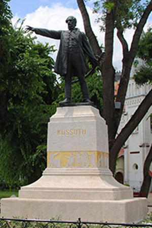 Menükép: Kossuth szobor